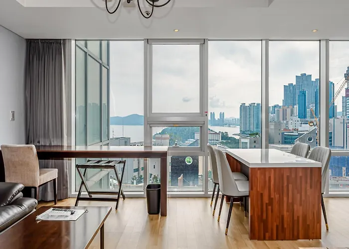 Haeundae Seacloud Hotel Residence