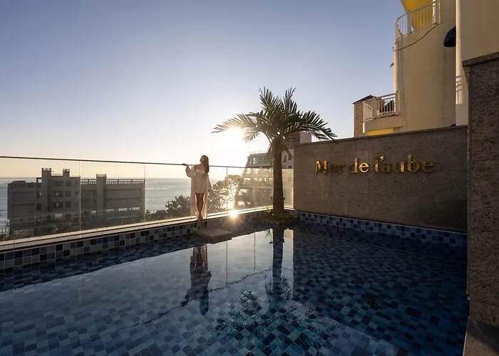 Mer De Laube Hotel