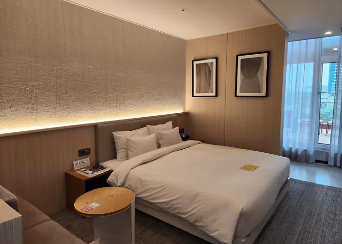 Hound Hotel Busan Station