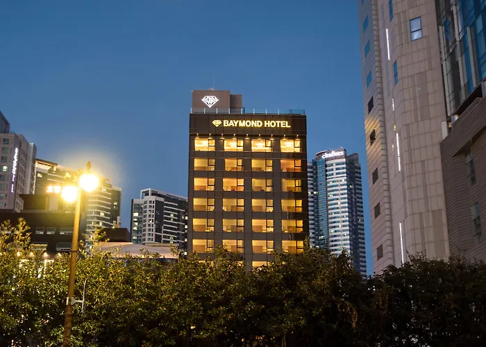 Baymond Hotel